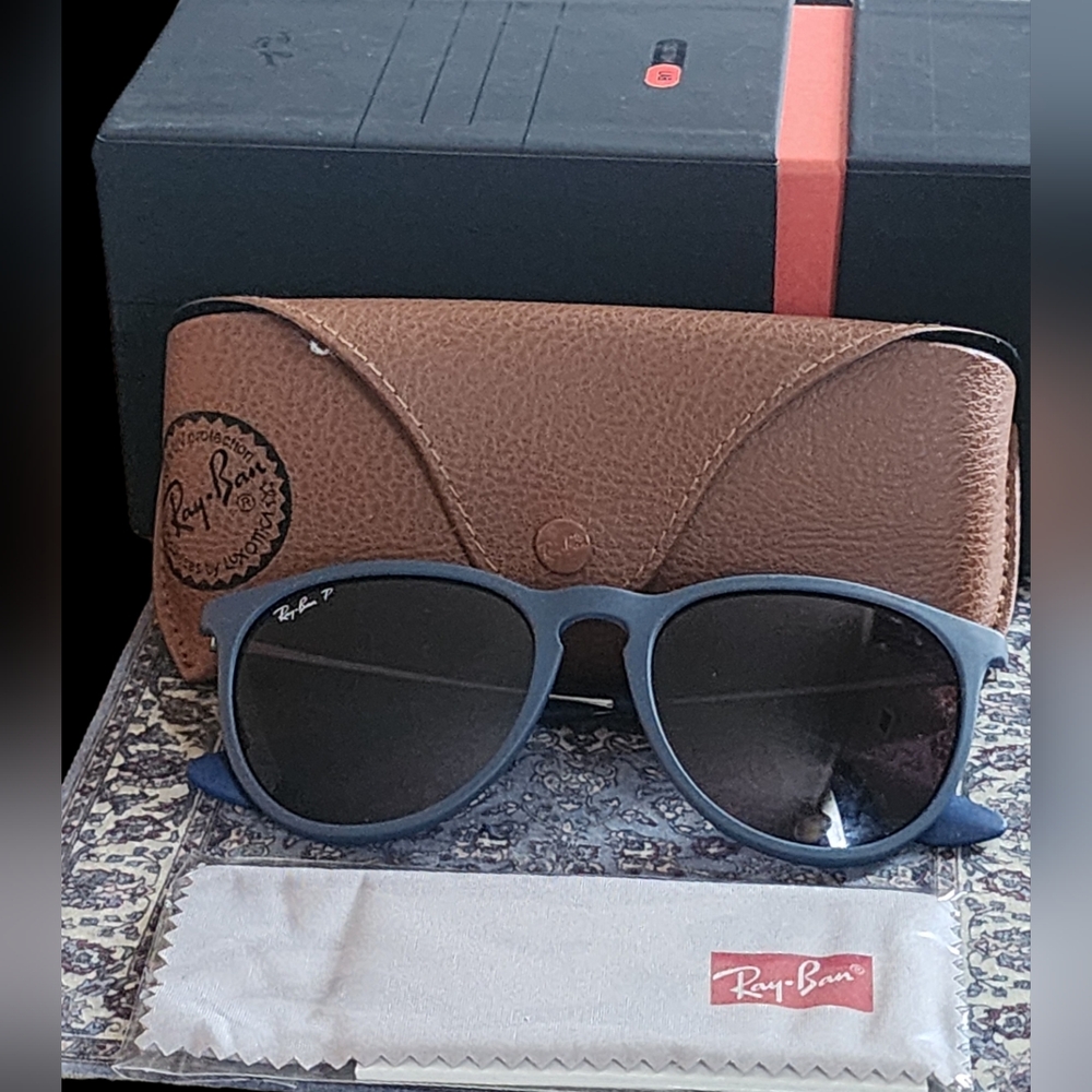 Like NEW: Ray-Ban | Erika | Women's CUSTOM Sunglasses | Blue Frames | Polarized - Picture 11 of 12